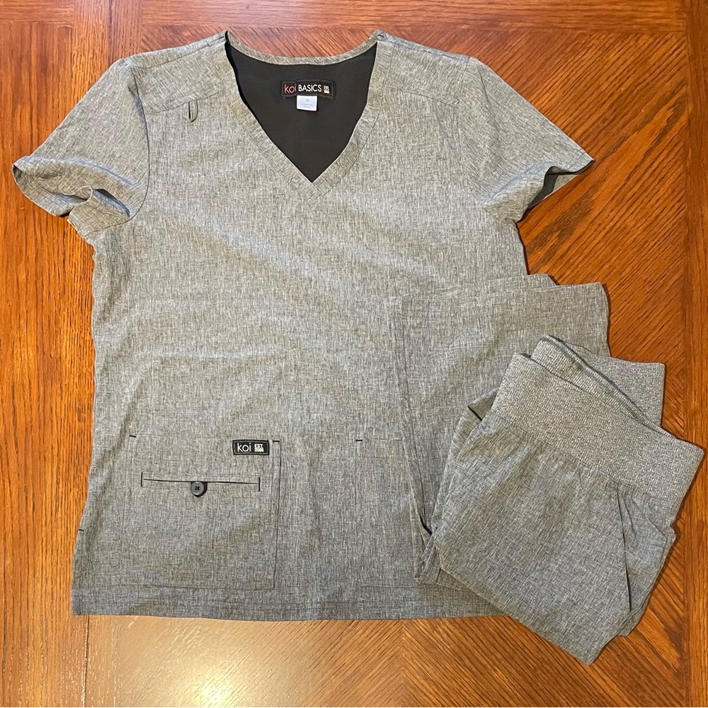 Koi Scrubs